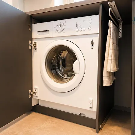 Monteurs- Und Ferienwohnung In Gelsenkirchen - Wlan, Parkplaetze, Waschmaschine *